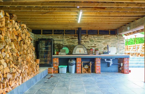 Fowey Casa | Impresionante conversión de granero con piscina cubierta, entorno tranquilo, ubicación costera.