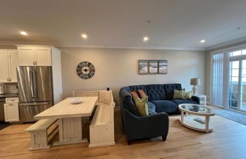 Beach Haven Casa | Stunning Bay Side Condo, In The Heart Of Beach Haven!