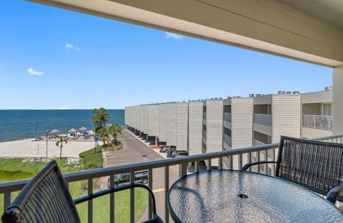 Rocky Point Apartamento | Stunning Bay Views from your Private Balcony