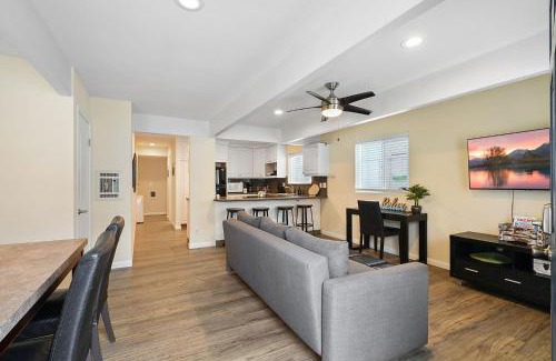 South Mission Beach Casa | Stunning Beach Delight with Hot Tub, Fire Pit, Parking & Walk to Beach!