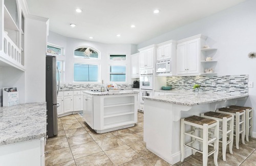 Indian Beach Casa | Stunning Beach Front Retreat in Galveston