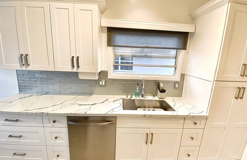 South Redondo Apartamento | Stunning Beach Pad in Heart of Town - 2blks to Beach