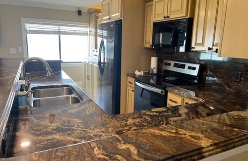 Ocean Spray Condominio | Stunning beachfront ground-floor unit, a stone's throw from the sea