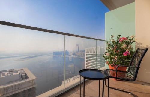 Dubai Marina Apartamento | Stunning Beachfront 1BR Apartment in Palm Jumeirah By ĀYA Boutique