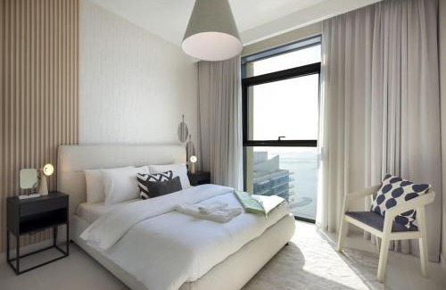 Dubai Marina Apartamento | Stunning Beachfront 1BR Apartment in Palm Jumeirah By ĀYA Boutique