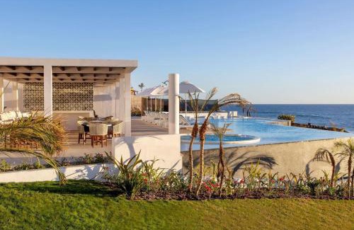 Cerritos Apartamento | Stunning Beachfront Residence with Resort Perks