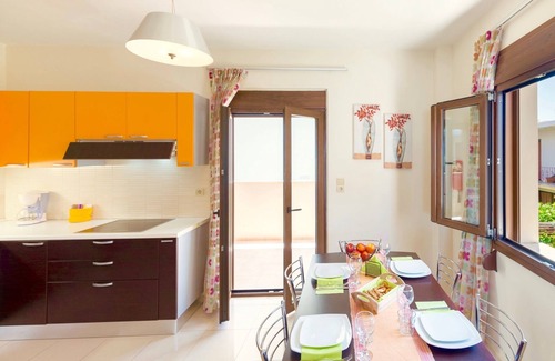 Rethymno Villa | Impresionante villa frente al mar con 6 dormitorios, piscina privada y hermosos interiores