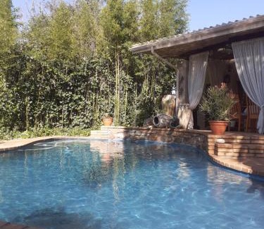 Germiston Apartamento | Stunning BnB in Gorgeous Garden Setting