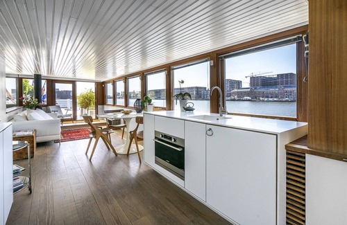 Eastern Docklands Alquiler De Eote | Stunning boat with a view - luxurious with sauna