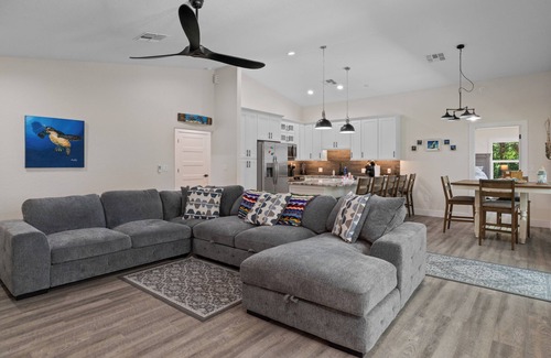 Homosassa Villa | Stunning, brand new - July 2024 - 3-bedroom villa with River view