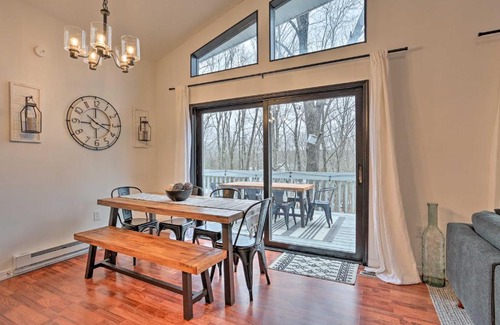 Bushkill Casa | Stunning Bushkill Getaway with Deck, 8 Mi to Skiing!