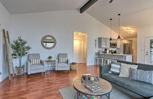 Bushkill Casa | Stunning Bushkill Getaway with Deck, 8 Mi to Skiing!