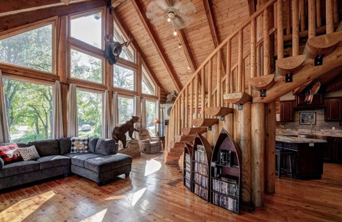 Shasta Lake Cabina | Stunning Cabin Minutes From Shasta Lake