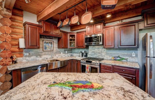 Shasta Lake Cabina | Stunning Cabin Minutes From Shasta Lake