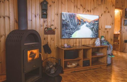 Borgarnes Casa | Stunning Cabin with Breathtaking Views!