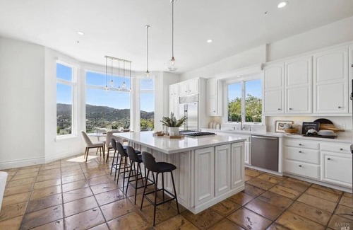 San Rafael Casa | Stunning California Home & Pool