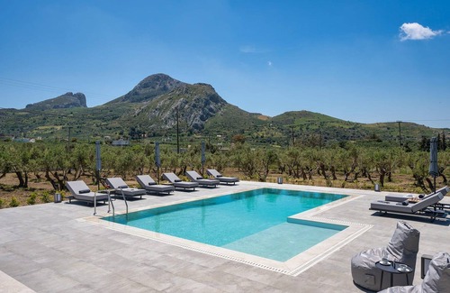 Lefkogeia Villa | Stunning Chania Villa | 4 Bedrooms | Villa Szayelaporro | Beautiful Mountain Views and Outdoor Pool | Lefkogeia, Plakias
