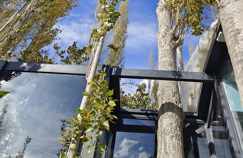 Hunza Chalet De Esquí | Stunning Cliff-edge 2-bedroom Chalet in Karimabad
