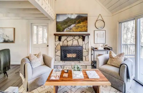 Hambleton Cabaña | Stunning Coach House with two bedrooms and parking