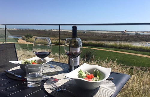 Fuseta Apartamento | Romántico, impresionante, junto al mar Apt en Fuseta, un pequeño pueblo de pescadores, Algarve
