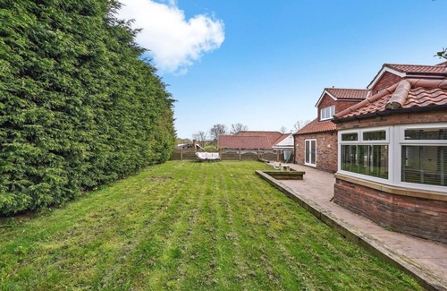 Hunmanby Casa | Stunning Coastal Retreat - Indoor Pool - Sauna