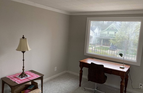 Council Bluffs Casa | Stunning Colonial Home In Historic Neighborhood