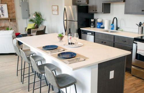 Over-the-Rhine Casa | Stunning Condos Near Washington Park w Parking
