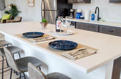 Over-the-Rhine Casa | Stunning Condos Near Washington Park w Parking