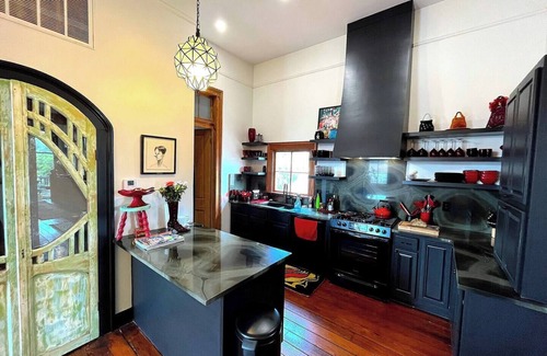 Bywater Casa | Stunning Converted Victorian Church: Garden, HotTub, 3-bedroom, WiFi, AC