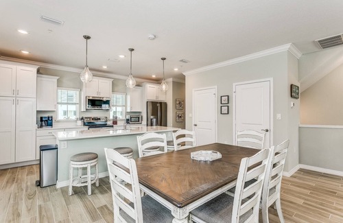 Ono Island Casa | Stunning Corner Townhome |Gulf Views |Beach Parking Pass |Dog Friendly |Free Golf |Beach Club |Pools