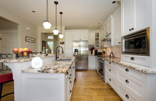 Regional District of Nanaimo Casa | Stunning Cottage in Quiet Community by the Beach!