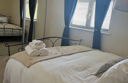 Aberdeen Casa | Stunning cozy three bedroom house near ARI