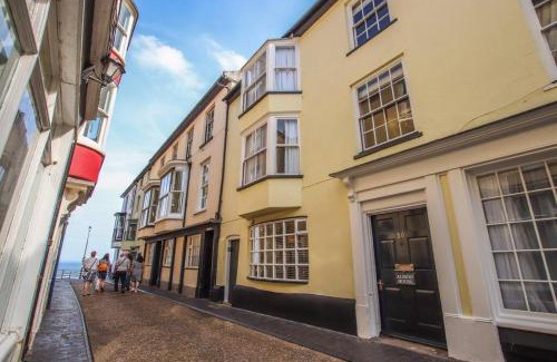 Cromer Casa | Stunning Cromer beach house with sea views