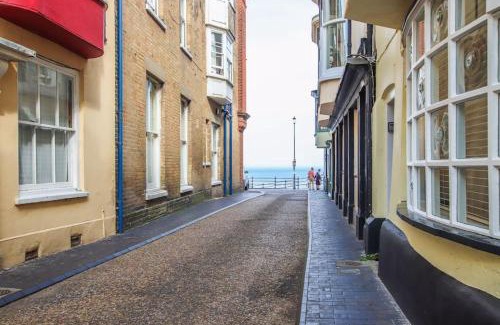 Cromer Casa | Stunning Cromer beach house with sea views