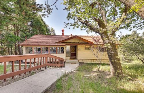 Running Springs Casa | Stunning Deck Views Cozy Running Springs Cabin