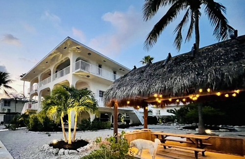 Marathon Casa | Stunning Duck Key Home with Direct Ocean View and a 160’ Dock!