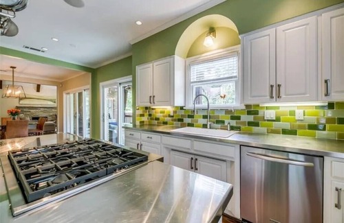 Hollywood - Santa Monica Casa | E Dallas Retreat: Pool, Spa & Outdoor Fireplace