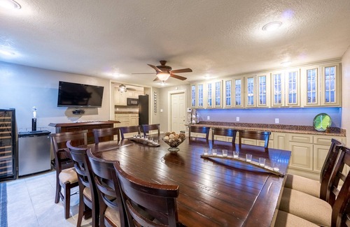 Virginia Village Casa | Hermosa casa de Denver perfecta para reuniones de grupos grandes
