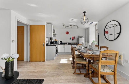 Healey Lane Apartamento | Impresionante apartamento ejecutivo: estacionamiento seguro gratuito