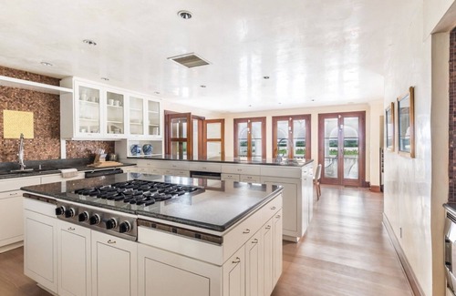 Bridgehampton Casa | Stunning fall sunsets, coveted location on Mecox Bay - recently furnished