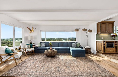Fallbrook Casa | Stunning Fallbrook Retreat with Private Pool/Spa/Games Room/Fire Pit and More!