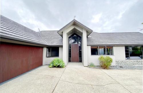 Flat Bush Casa | Stunning Family Home