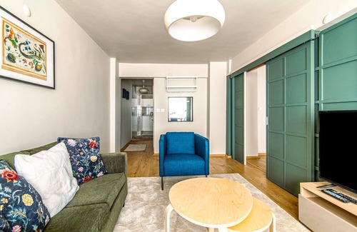 Nisantasi Apartamento | Stunning Flat with Excellent Location in Tesvikiye