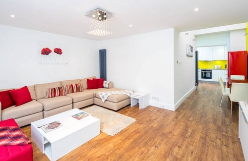 Walpole Apartamento | Monthly discount! 2-bed flat w/ garden in West London