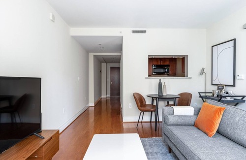 Foggy Bottom Apartamento | Stunning Foggy Bottom 1BR w/ Gym, walk to GWU, Metro, by Blueground