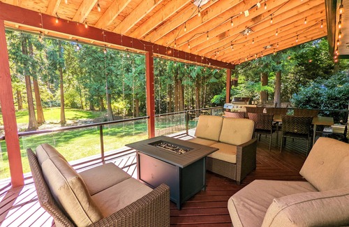 Langley Casa | Stunning forest estate - perfect getaway or gorgeous venue minutes from the city