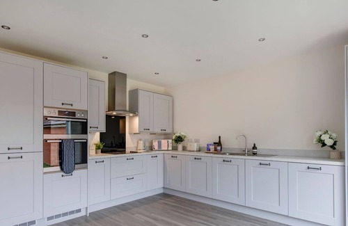 Castle Donington Casa | Stunning Four Bed Home | Free Parking and Wi-Fi