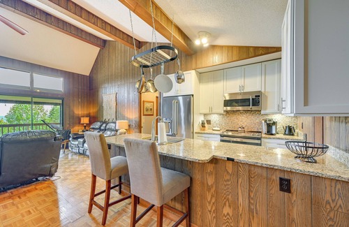 Franklin Cabina | Stunning Franklin Cabin w/ Deck & Mountain Views