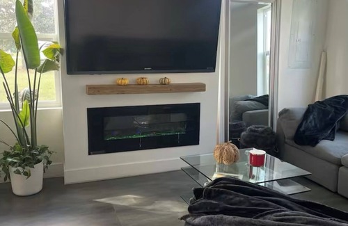 Lake City Casa | Stunning fully renovated home in charming Lake City