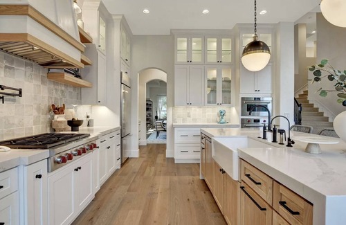 Las Vegas Casa | Stunning, Gated, Chef's Kitchen, Downstair's Master Suite